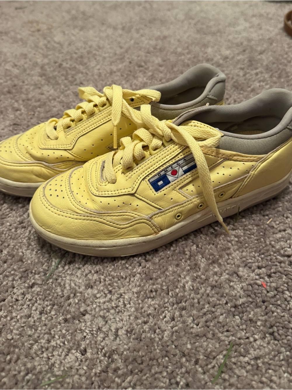 Vintage 1980s Omega Performance Leather Tennis Shoes Yellow Retro Court Sneakers